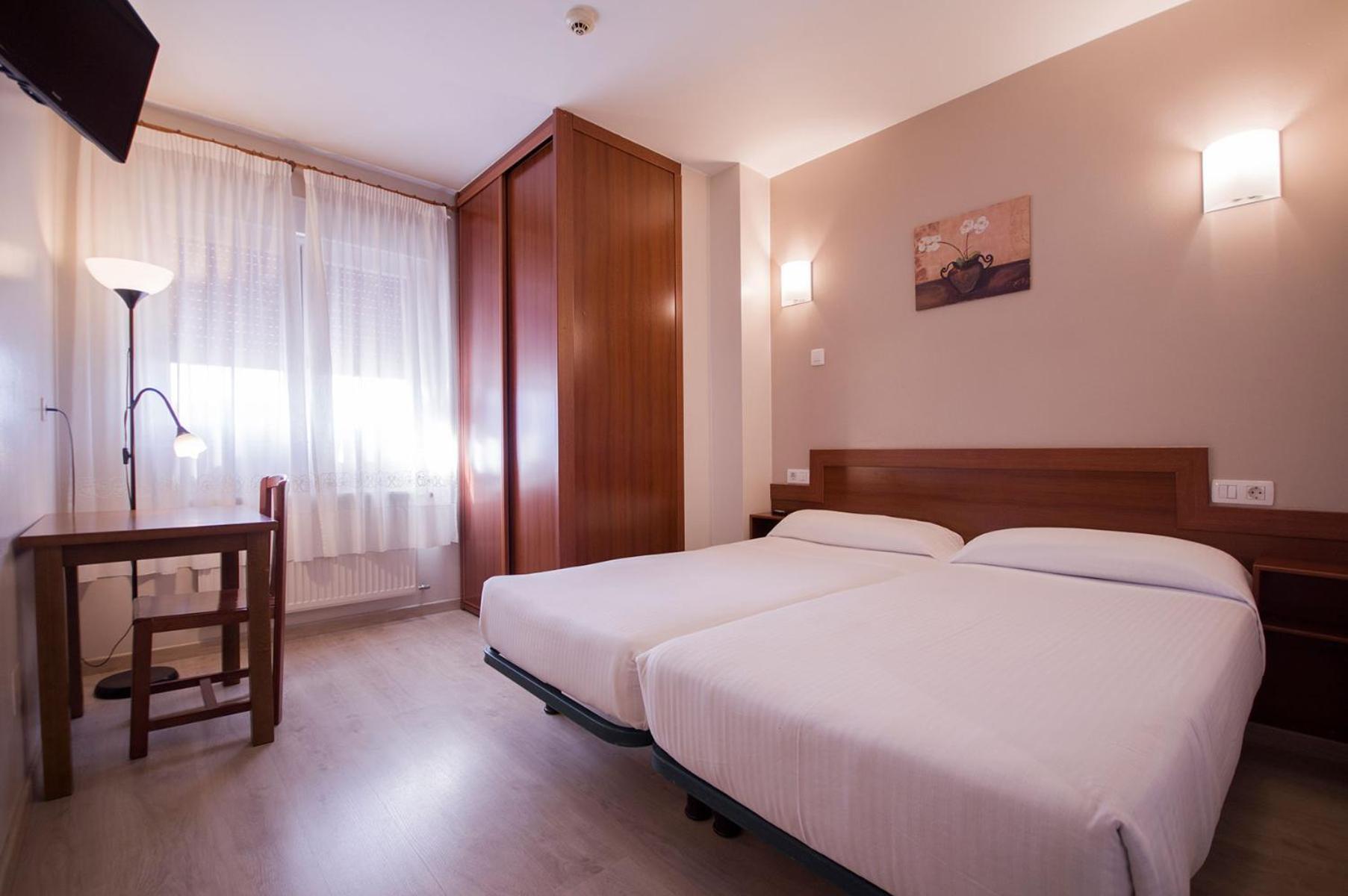 U-Hotel Dario ルーゴ エクステリア 写真