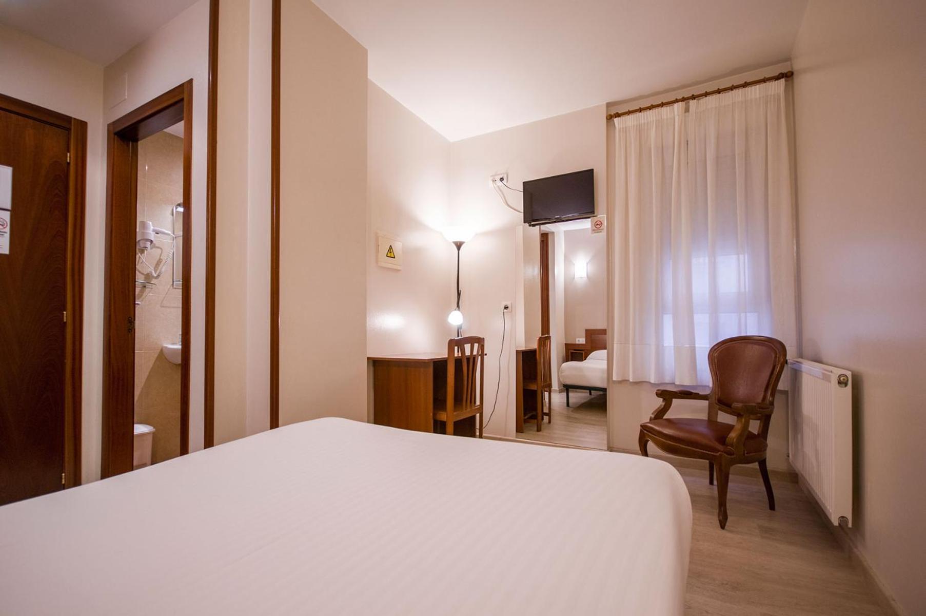 U-Hotel Dario ルーゴ エクステリア 写真