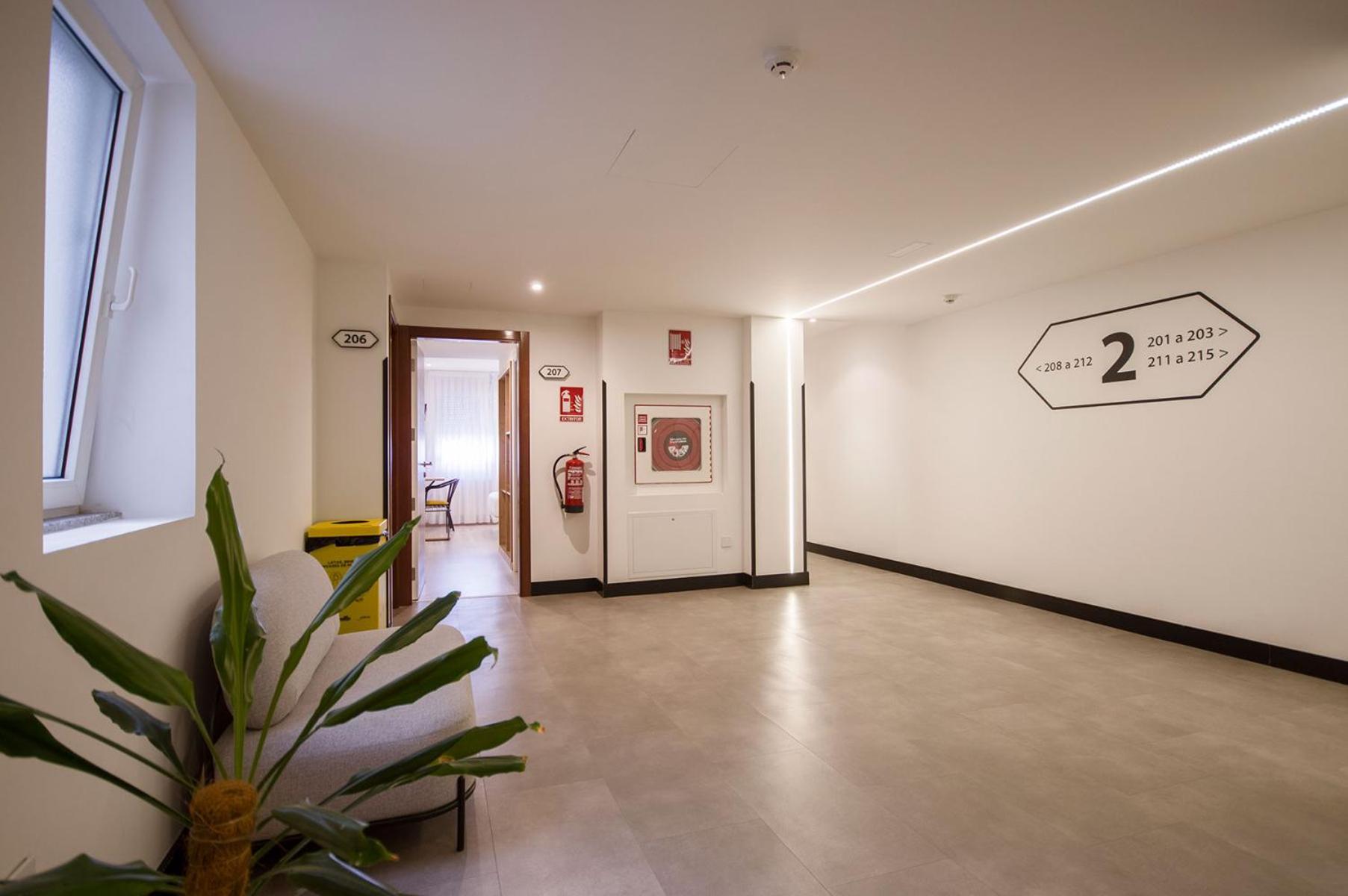 U-Hotel Dario ルーゴ エクステリア 写真
