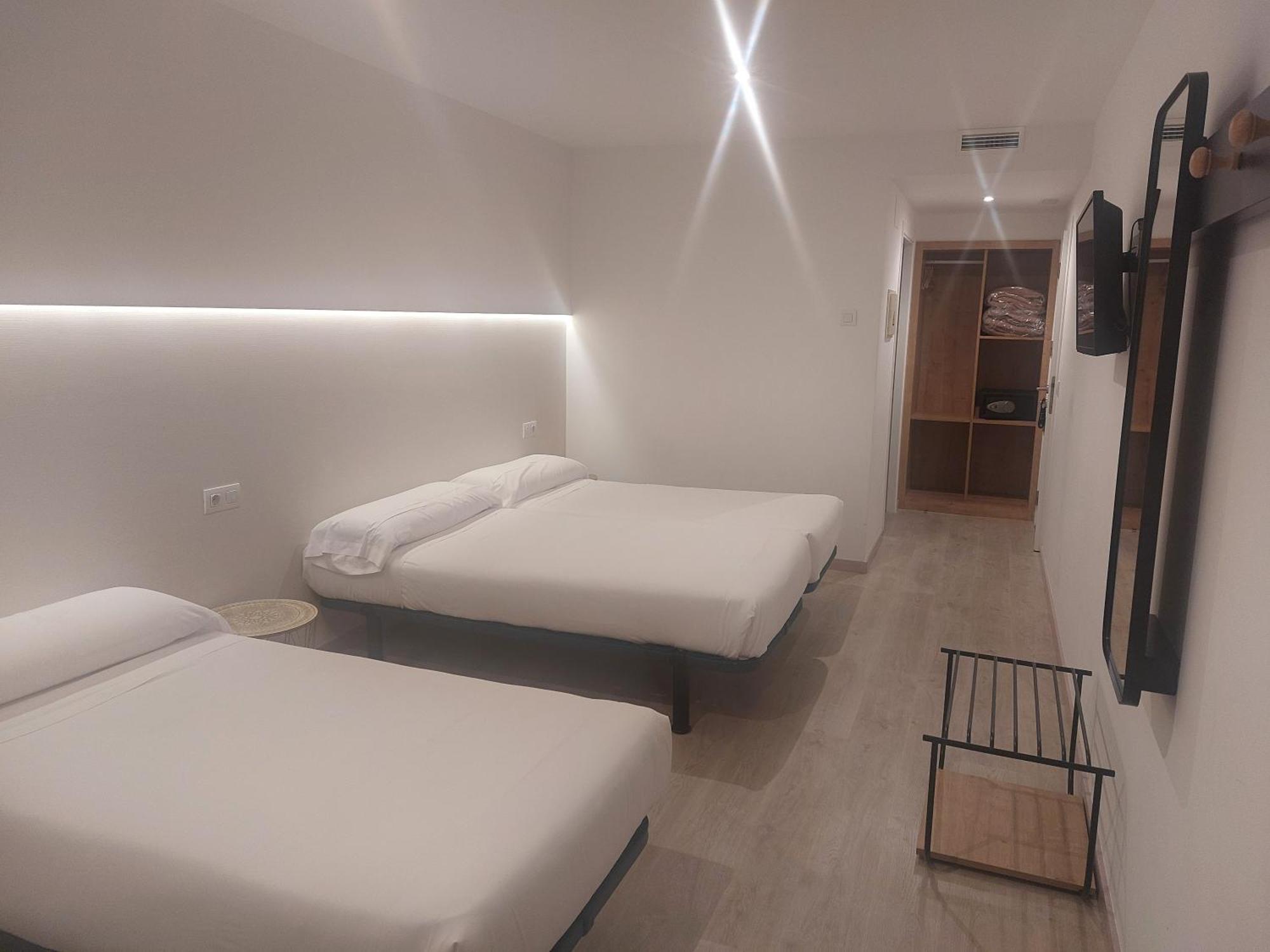 U-Hotel Dario ルーゴ エクステリア 写真