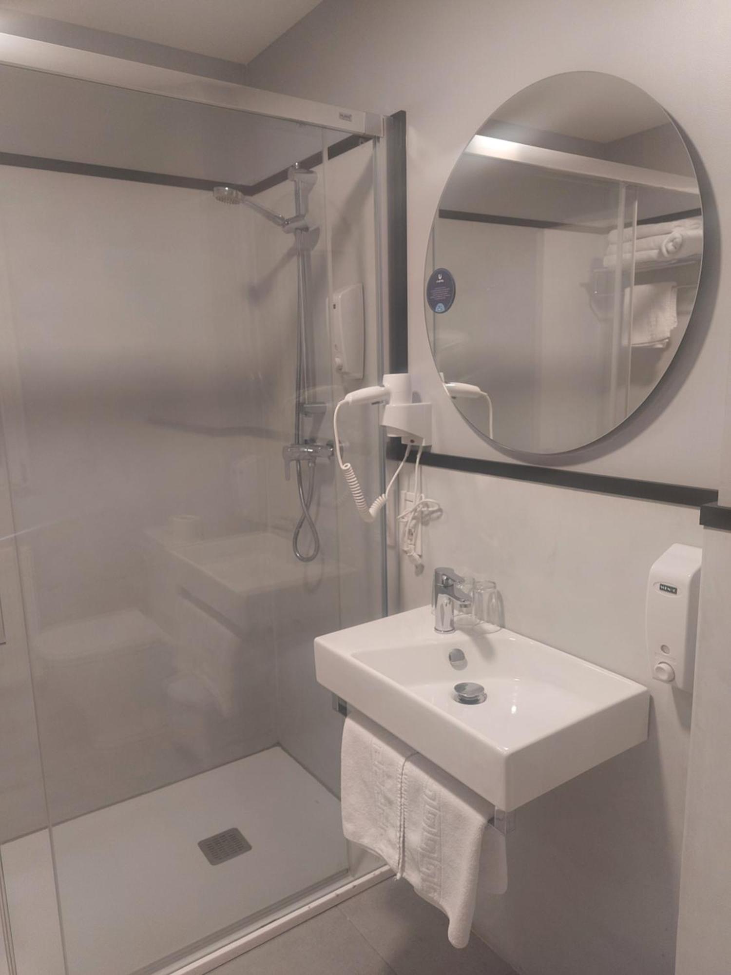 U-Hotel Dario ルーゴ エクステリア 写真