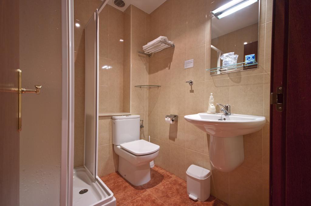 U-Hotel Dario ルーゴ 部屋 写真